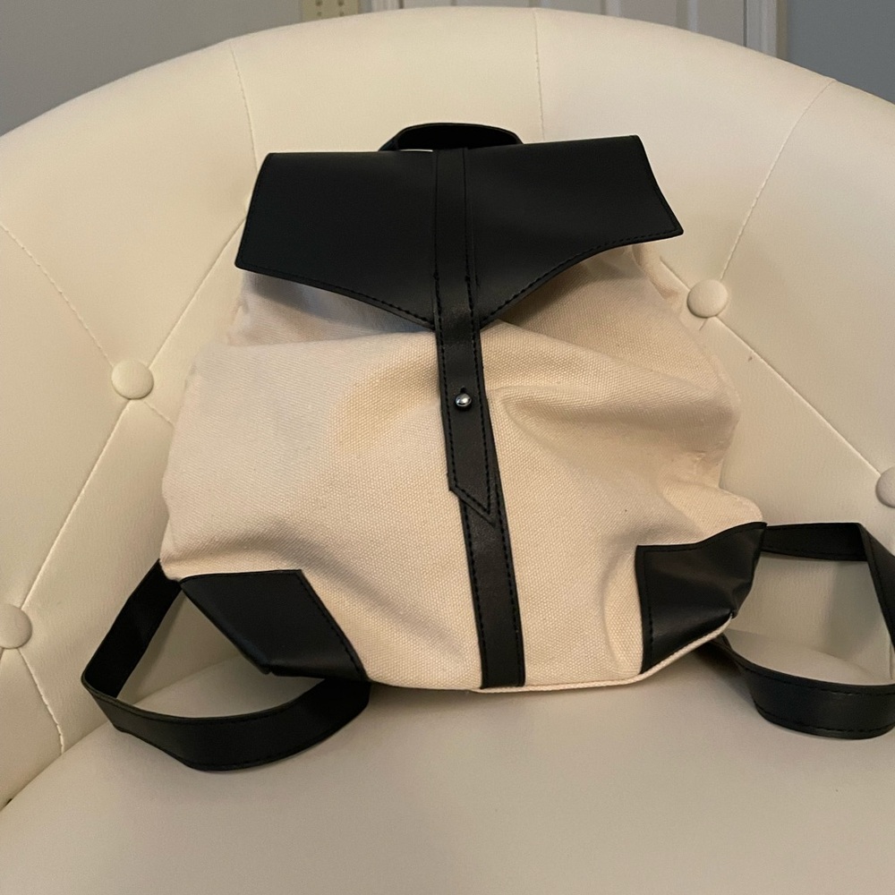 Duex Lux backpack purse